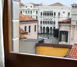 Looking for a good value hotel in Venice? We found one right by the Rialto Bridge—affordable, comfortable, and perfect for exploring the city.