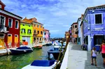 When the crowds of Venice start getting on your nerves and your mood turns grey that's when you need to color your life bright... with a Burano island visit. 