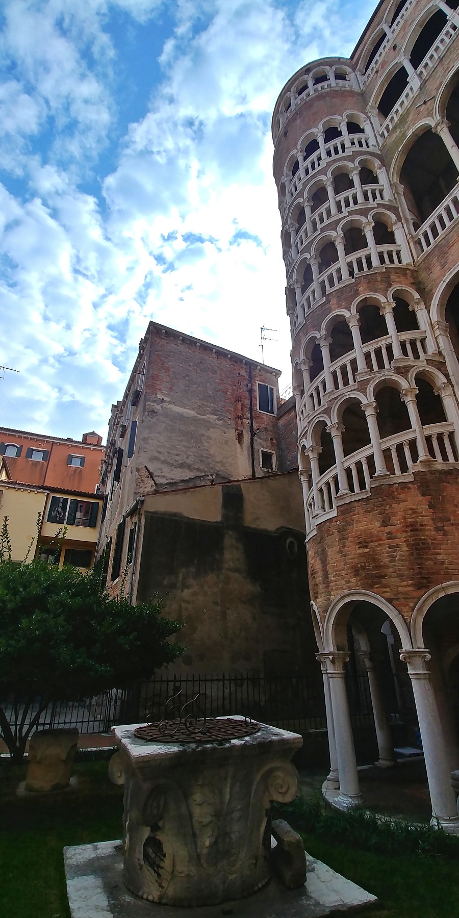 Palazzo Contarini del Bovolo