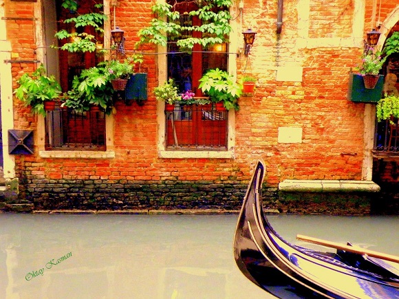 Venetian Gondola 