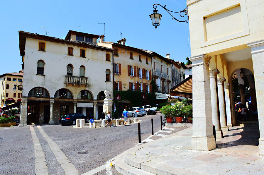 Piazza Asolo