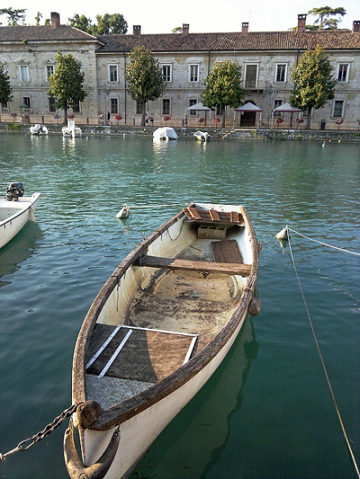 Boat Lake Garda