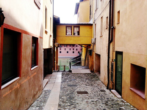 The Lane to the Brenta