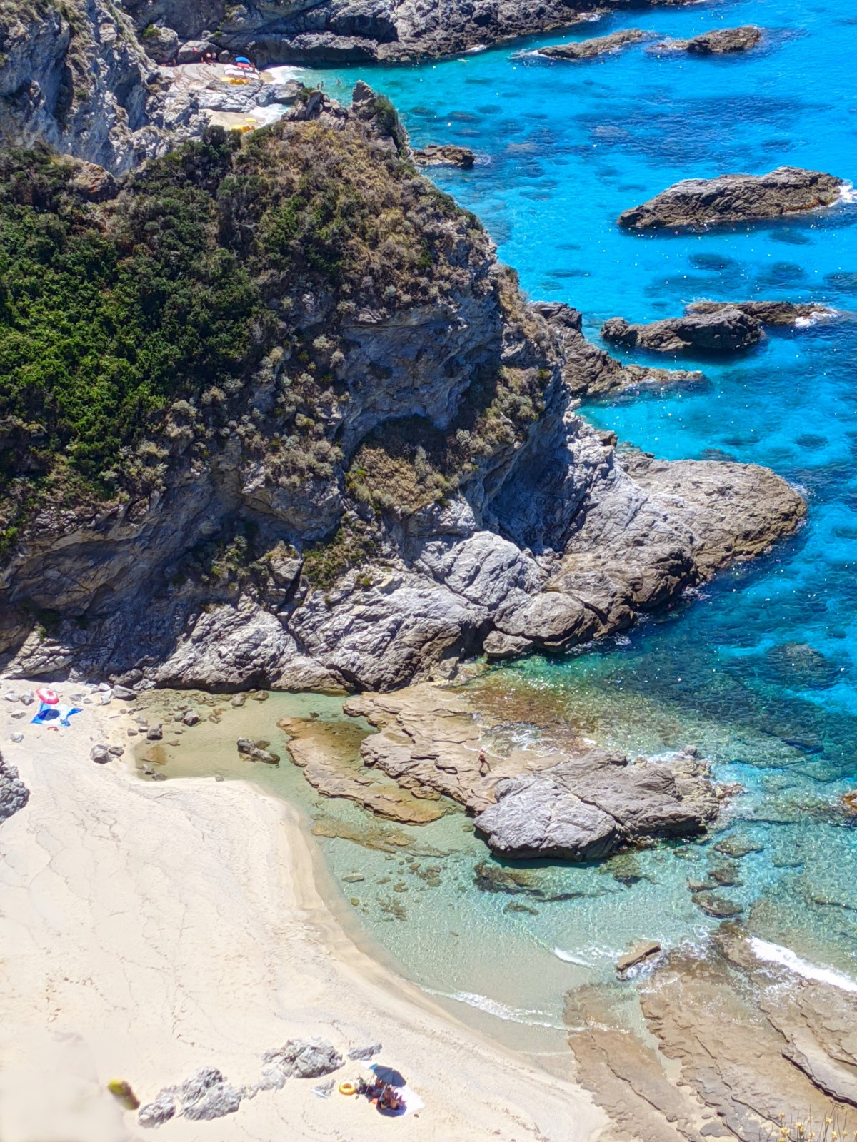 A beach as beautiful as anything you'll find in the Caribbean or on the Greek Islands. So, where is this beautiful beach that we rate the best beach in Italy 