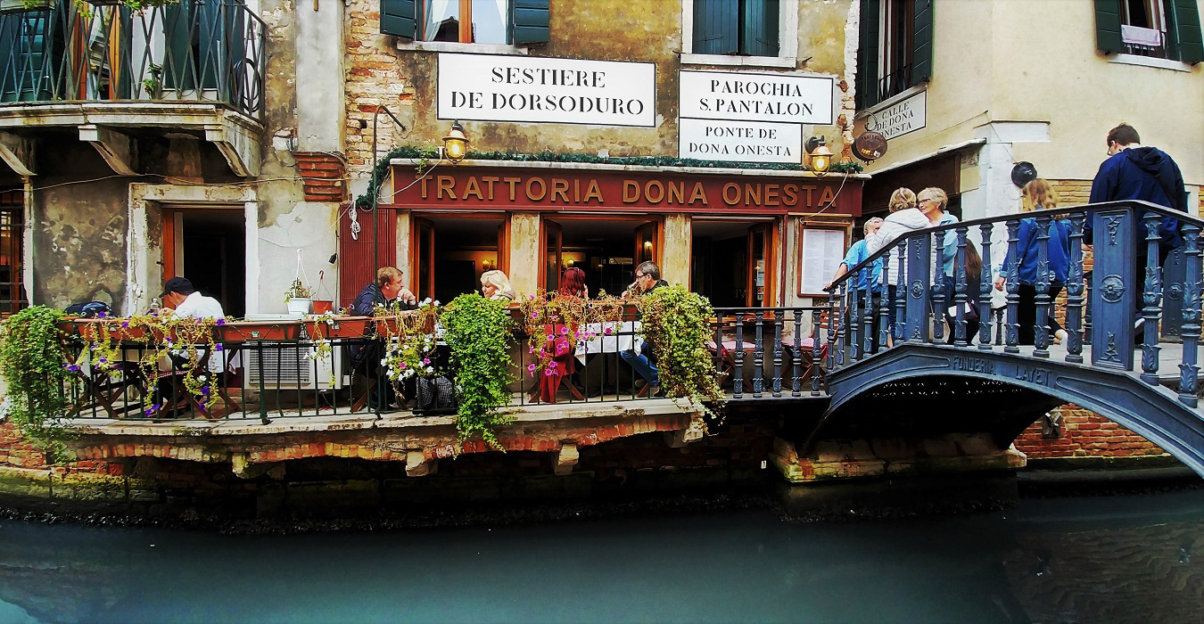 Donna Onesta restaurant in Venice
