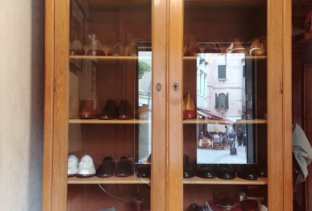 Handmade Men's Dress Shoes in Venice
