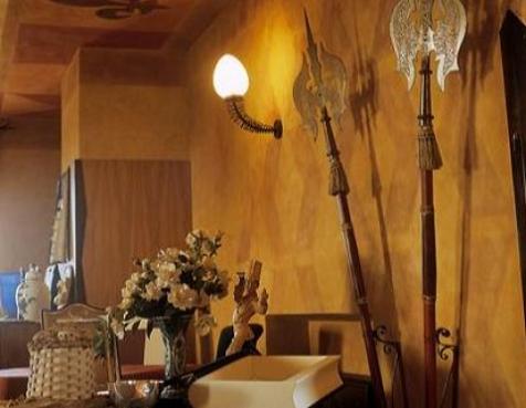 A Haunted Lake Garda Restaurant