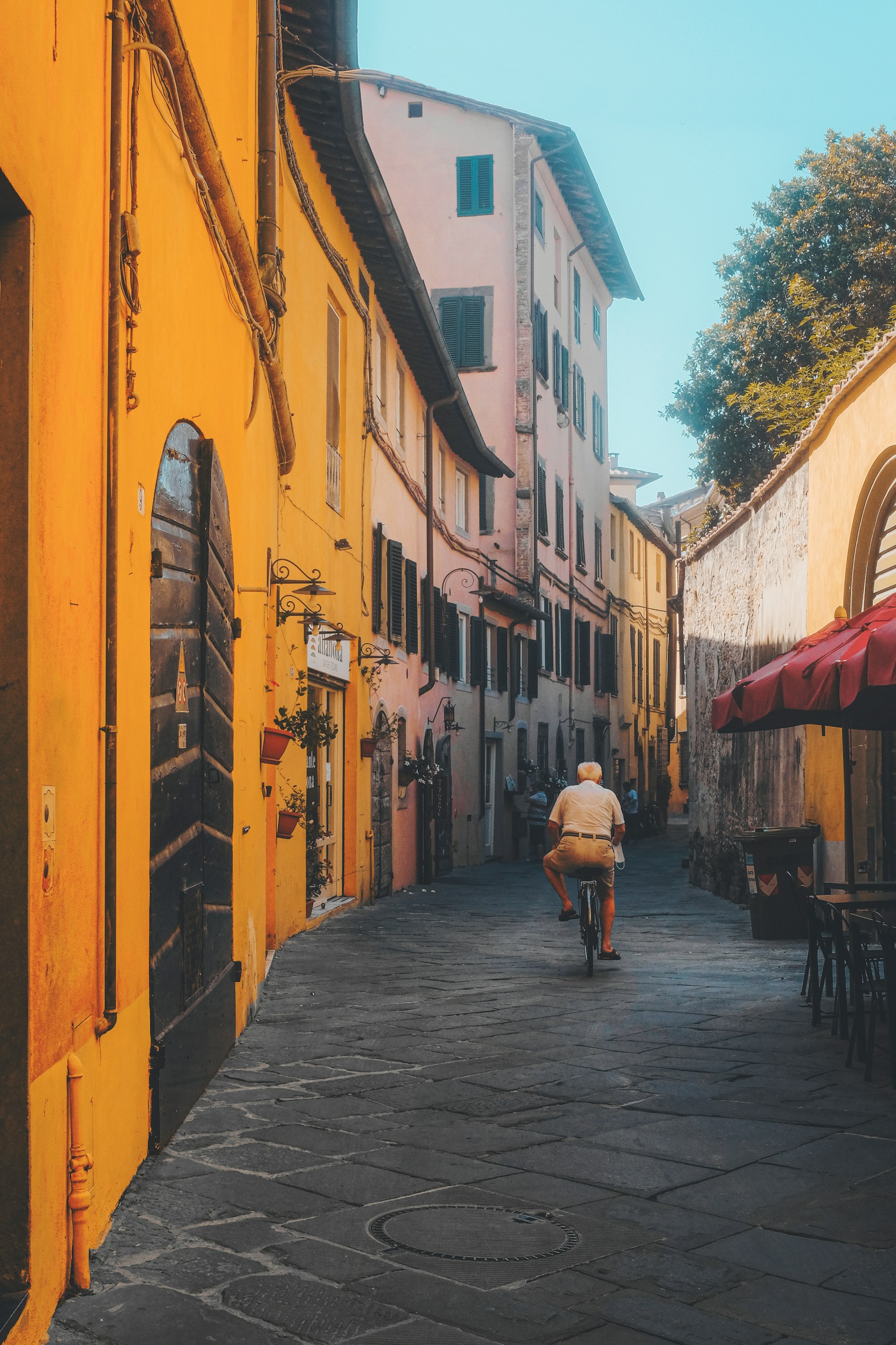 Cycling in Lucca