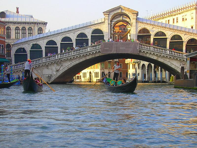 The Rialto Bridge In Venice Italy The Rialto Bridge In Venice Italy