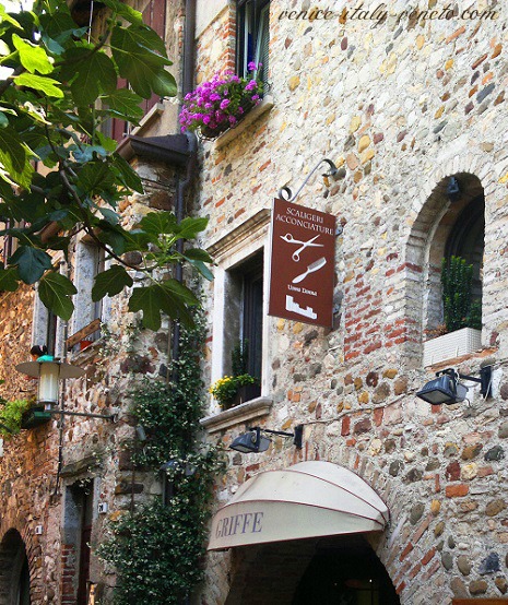 Old stone wall Sirmione Street