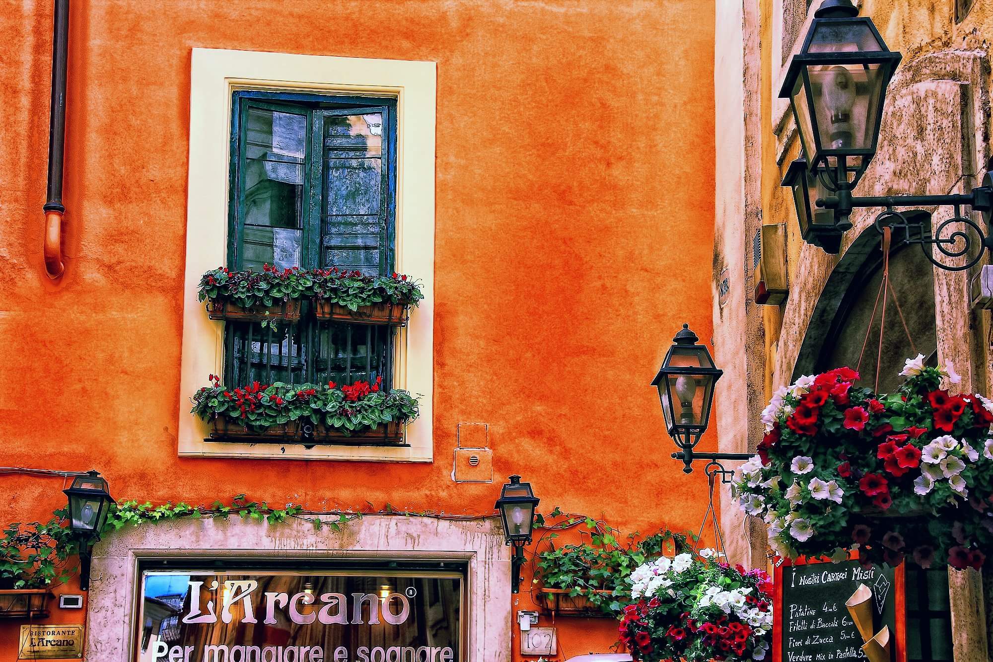 Flower boxes in Italy