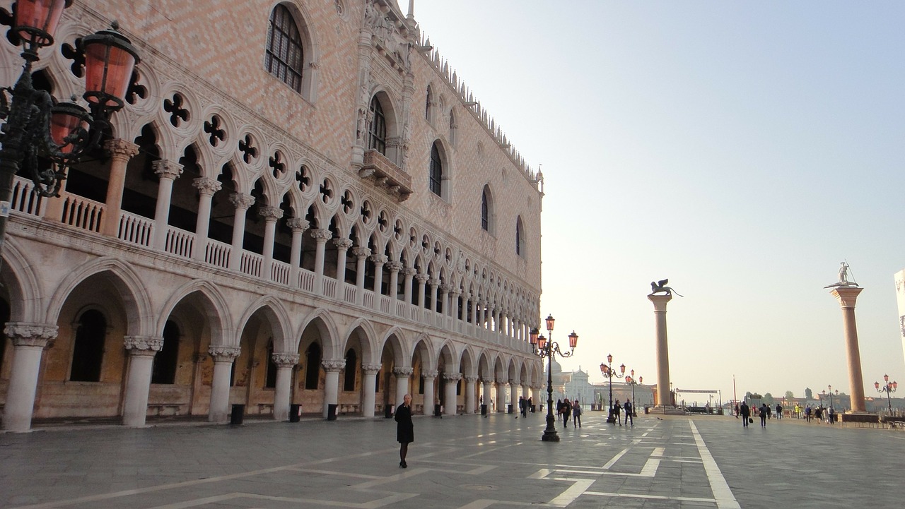 Great advice on how to avoid the crowds if you are visiting Venice in July and some wonderful ideas on things to do.